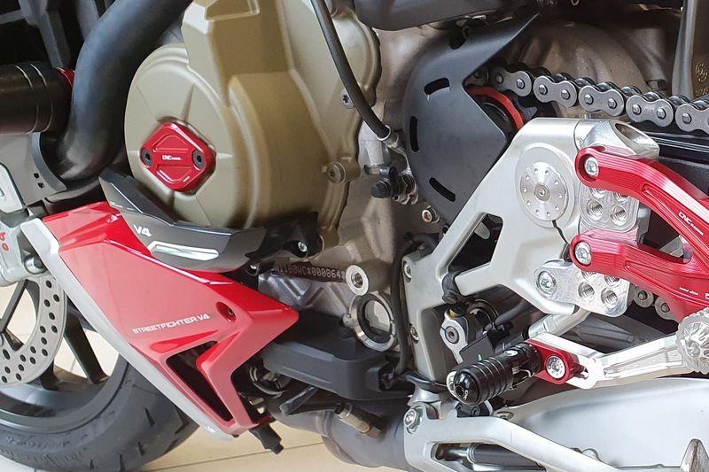 CNC Racing Generator cover protector Ducati Panigale and Streetfighter V4  Black/Silver | PR311BS