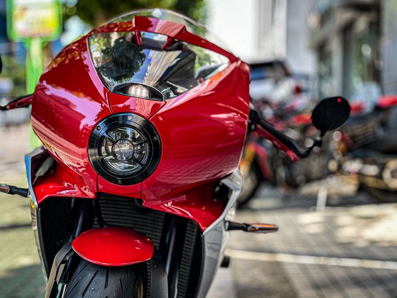 CNC Racing / シーエヌシーレーシング Headlight cover MV Agusta Superveloce 800 | PRF01