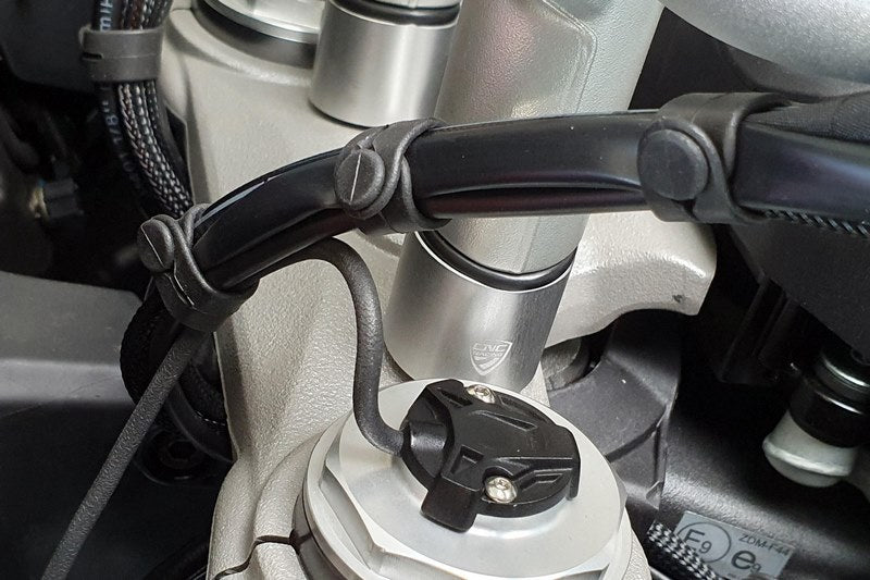 CNC Racing / シーエヌシーレーシング Handlebar clamp spacers H 30mm Ducati Multistrada V4 for OEM riser | RM258