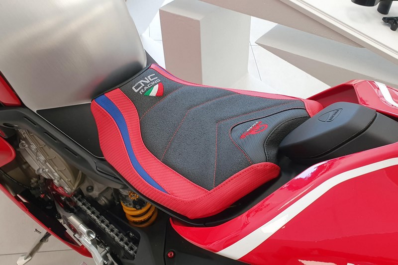 CNC Racing Seat cover Ducati Panigale V4 - Pramac Racing Limited edition  Black | SLD01PR