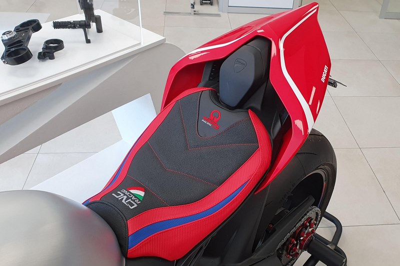 CNC Racing Seat cover Ducati Panigale V4 - Pramac Racing Limited edition  Black | SLD01PR