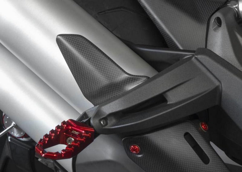 CNC Racing Heel guard - matt carbon Ducati Monster 1200 / S  Black | ZA966Y