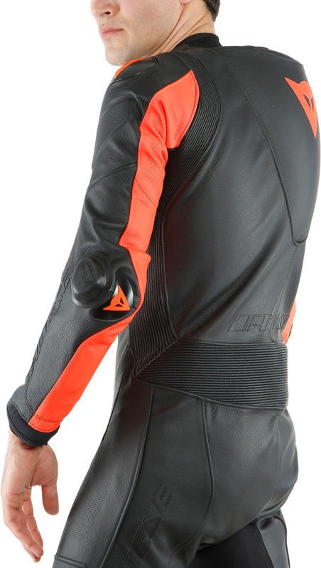 Dainese / ダイネーゼ LAGUNA SECA 5 1PC レザースーツ パーフォレーション ブラック/フルオレッド | 201513467-628