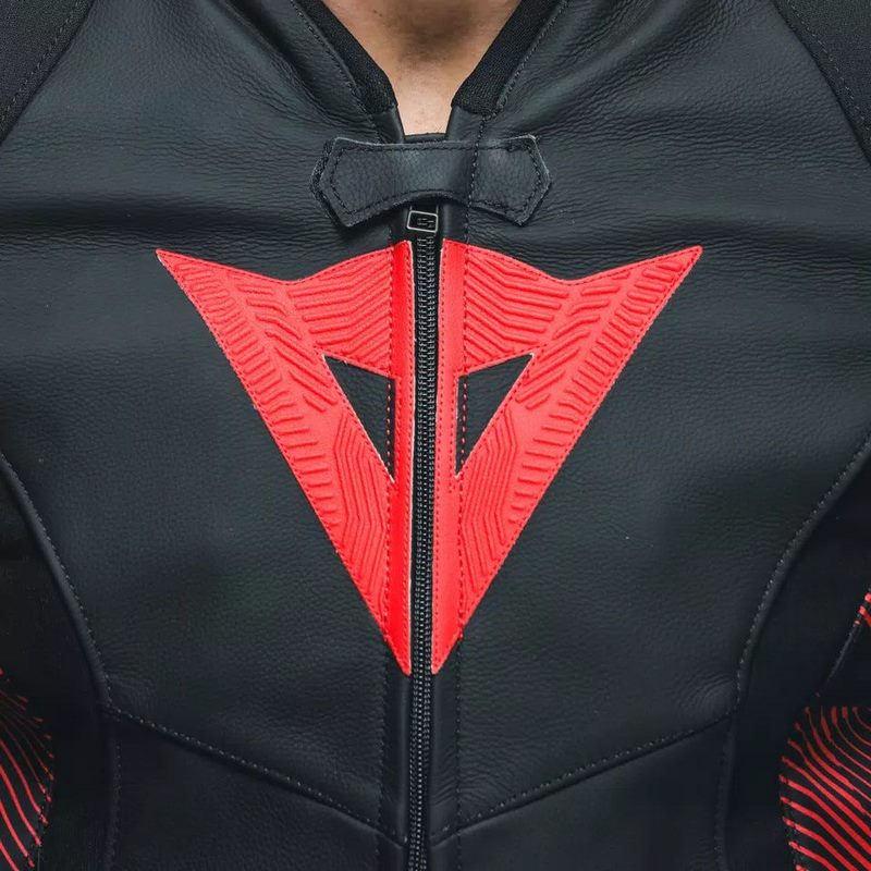 Dainese / ダイネーゼ AVRO 5 レザージャケット ブラック/レッド-LAVA/ホワイト | 2015300001-A77