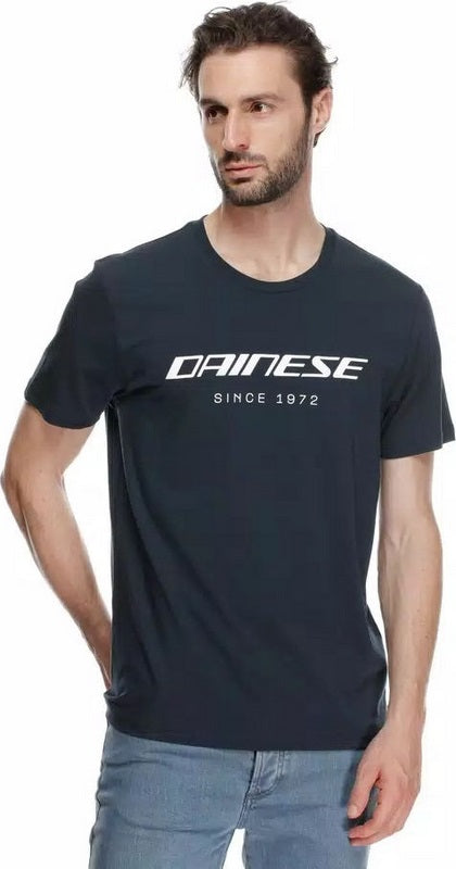 Dainese / ダイネーゼ ESSENCE WORDMARK Tシャツ CARBONIO | 2018900067-995