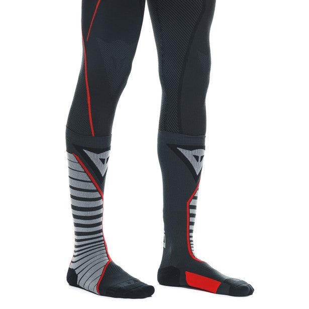 Dainese / ダイネーゼ Thermo Long Socks Black/Red | 201996273-606