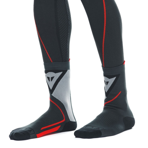 Dainese / ダイネーゼ Thermo Mid Socks Black/Red | 201996274-606