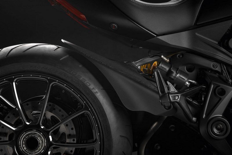 Ducati / ドゥカティ純正アクセサリー カーボンリアマッドガード ポリッシュド | 96980821AB