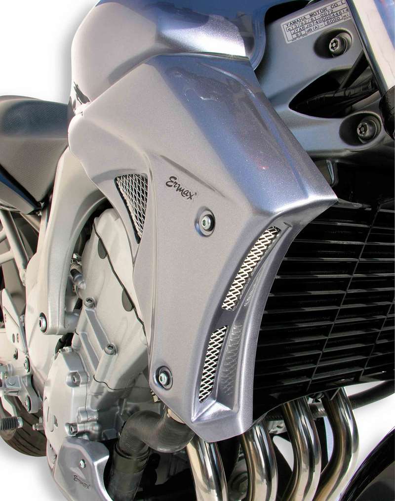 Ermax / アルマックス radiator air scoops (pair) for FZ6 2004 and FZ6 S2 2007/2010 glossy black (smx midnight black ) | 760218075