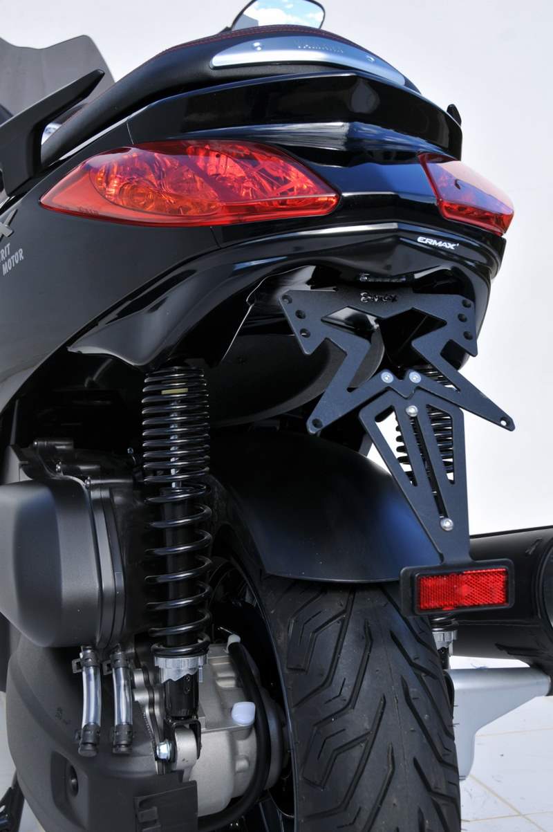 Ermax / アルマックス undertail for X max 125/250 2010/2013 glossy black | 770218107