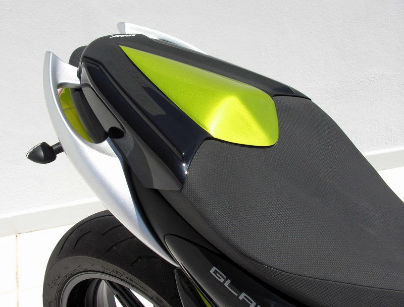 Ermax / アルマックス seat cowl for SVF GLADIUS 2009-2015  light gray / dark gray 2010  2013/2014(oort gray metallic [yhg]  phantom gray metallic [yhf] ) | 850402094