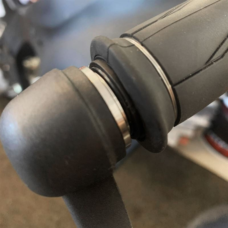 GBRacing / ジービーレーシング ユニバーサル ブレーキレバーガード 18mm インサート付 | BLG-18-A160-GBR