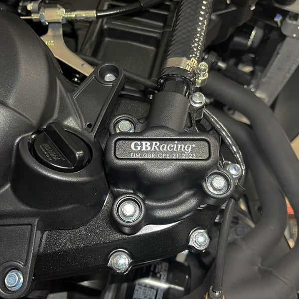 GBRacing / ジービーレーシング  YZF-R3ウォーターポンプカバー2023 | EC-R3-2023-5-GBR