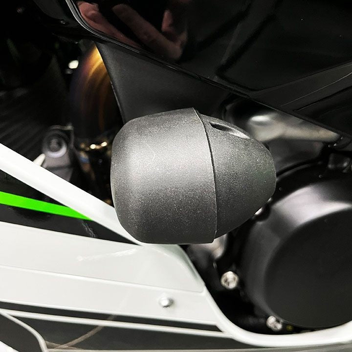GBRacing / ジービーレーシング XL ブレットフレームスライダーセット - ZX-10R - STREET 2011 - 2024 | FS-ZX10-2011-XL