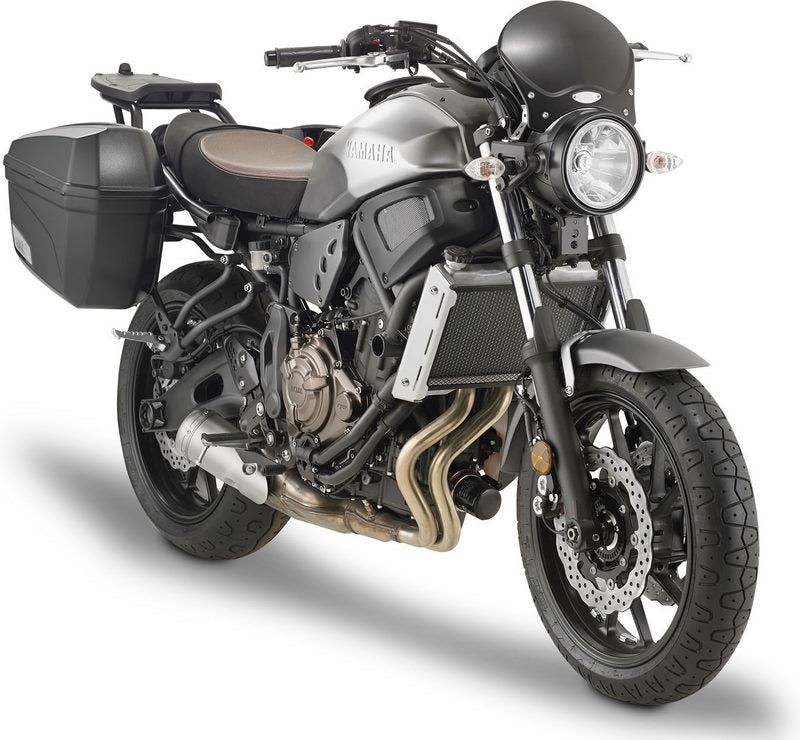 Givi / ジビ Race Cafe アルミニウム ユニバーサルスクリーン- ブラック アノダイズド- dim. HxW 20-5x26-5 cm- 取り付けキット非付属 | 100ALB