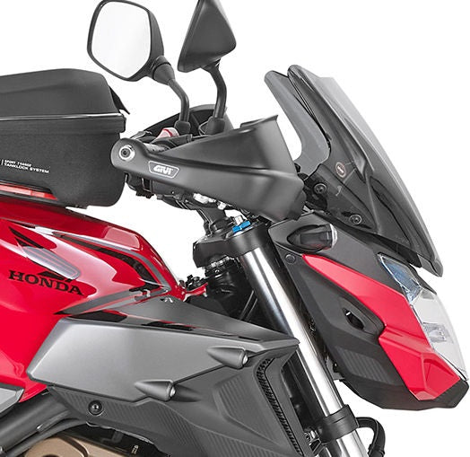 Givi / ジビ スクリーン Honda CB500F 19-- Kawasaki Z900 20スモーク dim. HxW 28x36-5 cm- フィッティングキット required to insta | 1176A