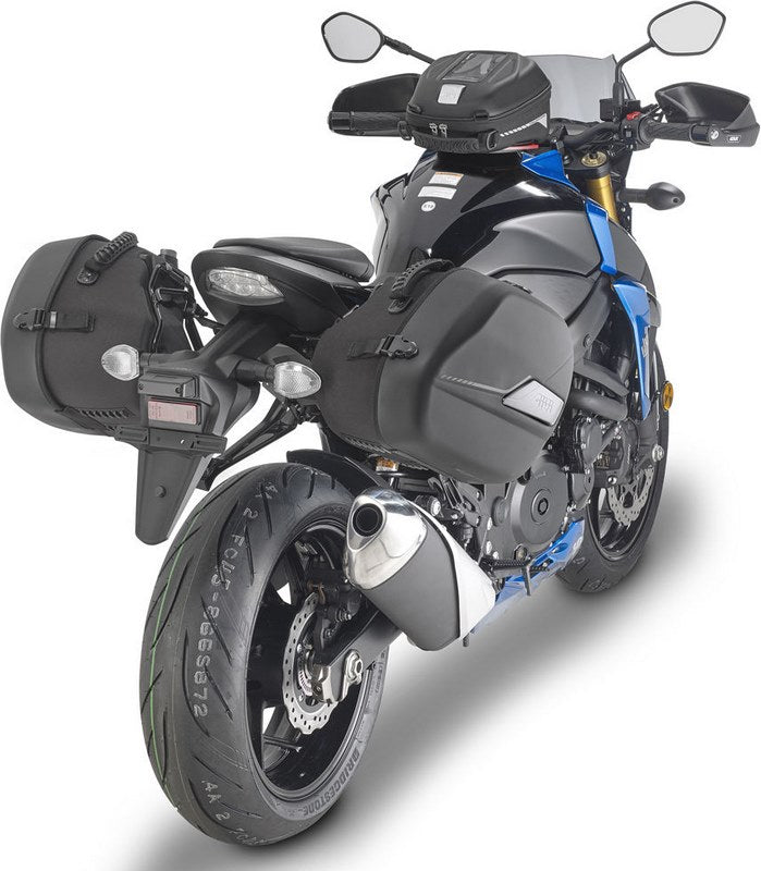Givi / ジビ スクリーン Suzuki GSX-S 750 スモーク dim. HxW 28x365 cm フィッティングキット付属 | A3113