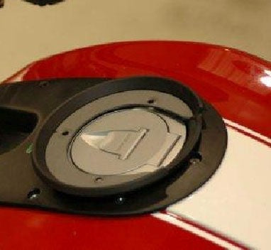 Givi / ジビ タンクロック タンクバック用フィッティング メタルフランジ Monster 696/796/1100 (08-11) | BF09