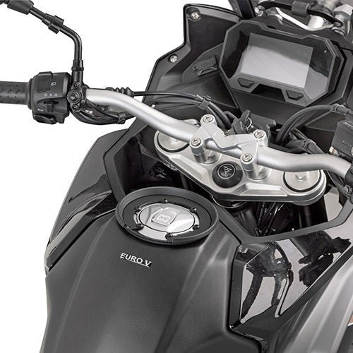 Givi / ジビ タンクマウンティング VOGE BRIVIDO 500R (2021) | BF56