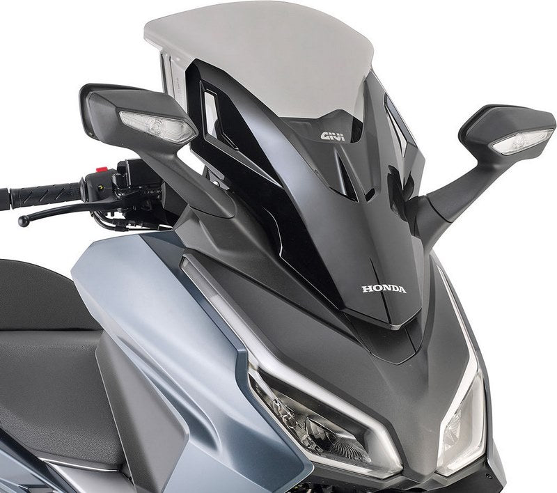 GIVI / ジビ ウインドシールド - ティンテッド（スモーク） - 480x470 mm (HxW) Honda FORZA 125 (21-22)/350 (21-23) | D1187S