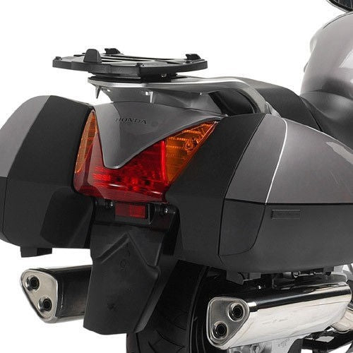 Givi / ジビ PAN EUROPEAN ST 1300 (02-08) トップケースホルダープレート | E215