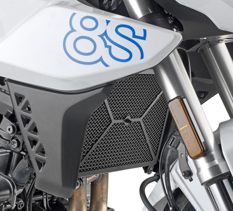 GIVI / ジビ ウォーター/オイルラジエータープロテクション ステンレス ブラック - Suzuki GSX-8S (23) | PR3126