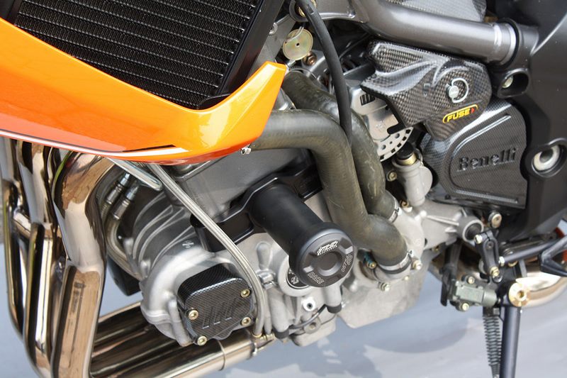 GSGモトテクニック クラッシュパッドセット ホールディングプレート アルミ Benelli TNT 1130 / 1130 Sport | 105490-N1