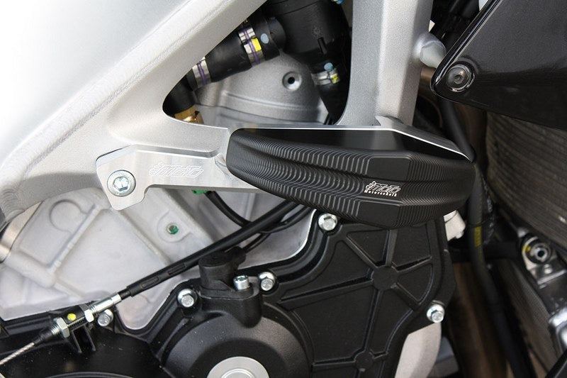 GSGモトテクニック クラッシュパッドセット Streetline マウンティングプレート ブラック Aprilia Tuono V4 / APRC (2011-2014) + Tuono V4 1100 Factory (2015-2020) | 1505040-A15A-SH