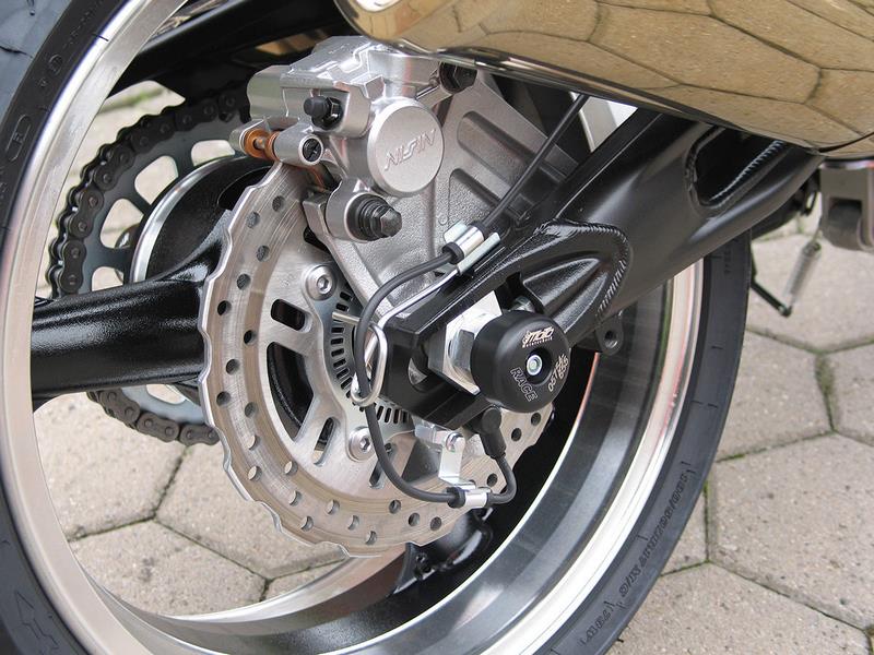 GSGモトテクニック クラッシュパッドセット  (リアホール用)  Kawasaki Z 1000 (2007-2009) | 28-49-385