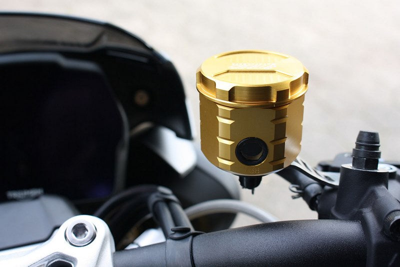 GSGモトテクニック ブレーキオイルリザーバー  フロント  Triumph Speed Triple 1200 / RS / RR (PB01) (2021 -) | 3999-V38-T38