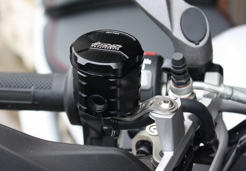 GSGモトテクニック ブレーキオイルリザーバー  フロント  Ducati ムルティストラーダ 1260 / S (2018 -) | 3999-V38-D32