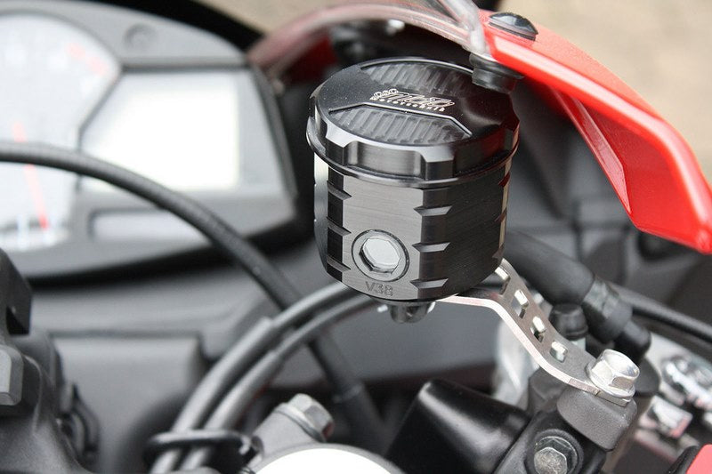 GSGモトテクニック ブレーキオイルリザーバー  フロント  Honda CBR 600 RR (2009-2012) | 3999-V38-H34