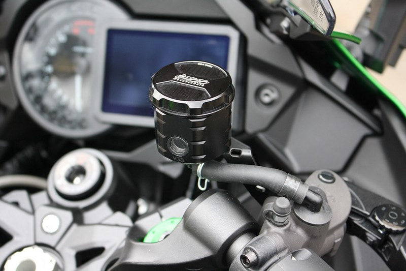GSGモトテクニック ブレーキオイルリザーバー  フロント  Kawasaki Ninja H2 SX/SE (2018 -) | 3999-V38-K71
