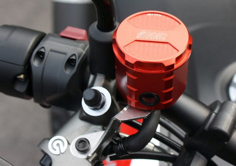 GSGモトテクニック ブレーキオイルリザーバー  フロント  Ducati ハイパーモタード 821 (2013 -) | 3999-V43-D21