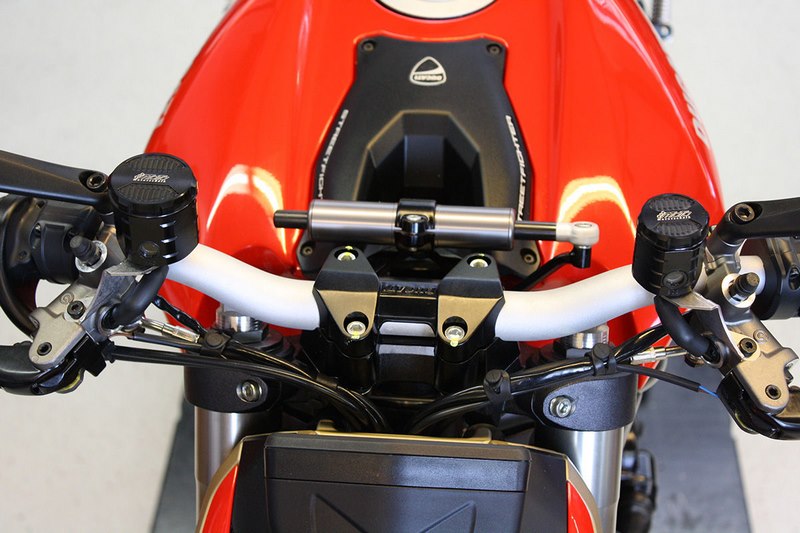 GSGモトテクニック ブレーキオイルリザーバー  フロント  Ducati ストリートファイター / S (1098) (2009 -) | 3999-V43-D17