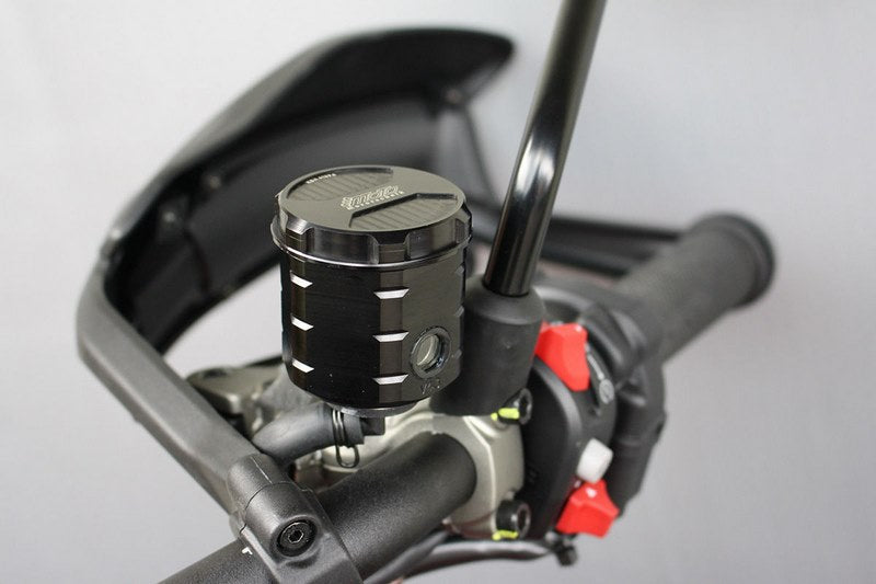 GSGモトテクニック ブレーキオイルリザーバー  フロント  Ducati ハイパーモタード 950 / SP (2019 -) | 3999-V43-D34