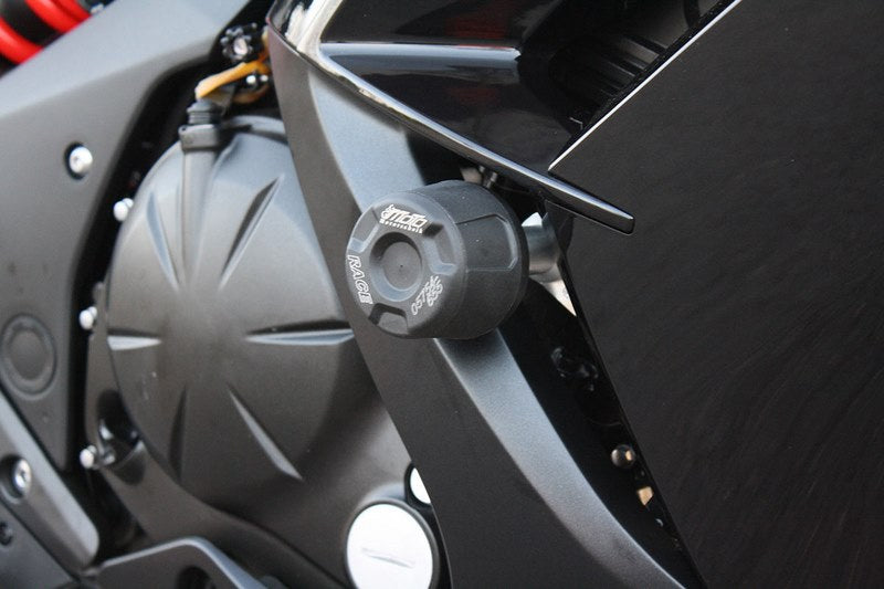GSGモトテクニック クラッシュパッドセット マウンティングプレート ブラックアノダイズド Kawasaki ER 6 f (2012 -) | 40602-K54-DS-SH