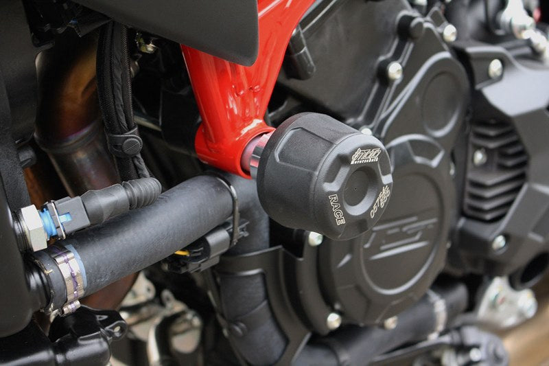 GSGモトテクニック クラッシュパッドセット アダプター アルミ ブラックアノダイズド MV-Agusta Brutale 800 (2016 -) | 40602-M10-DS-SH