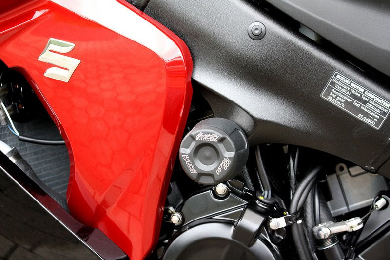 GSGモトテクニック クラッシュパッドセット アタッチメント ブラックアノダイズド Suzuki GSX-S 1000 (2015 -) | 40602-S55-SH