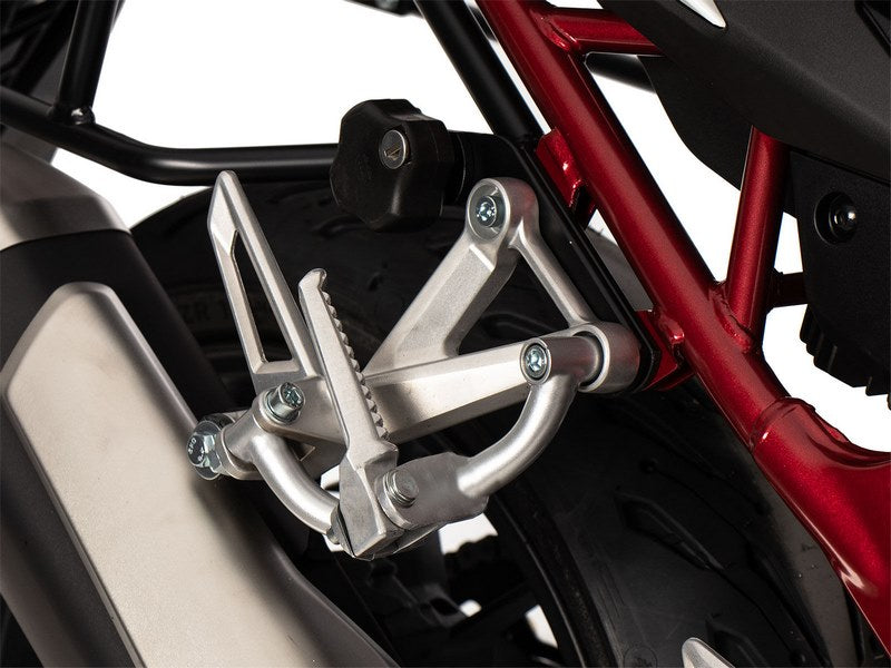 Hepco & Becker ピリオンフットレストロワーリングキット Honda CB 750 Hornet (2023-) | 42159541 00 09