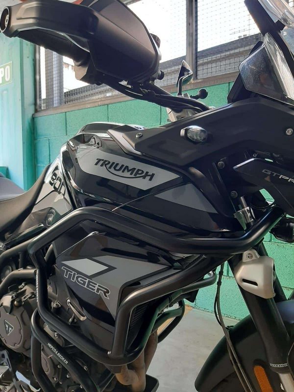 Hepco and Becker / ヘプコアンドベッカー Tankguard Solid black for Triumph Tiger 900 / Rally / GT / PRO (2020-) | 5097605 00 01