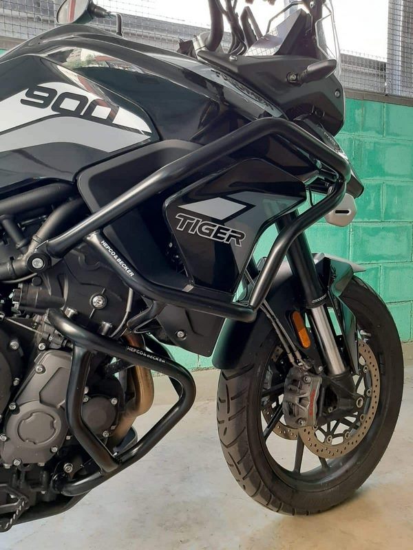 ヘプコ＆ベッカー タンクガード「Rally」  ブラック  Triumph Tiger900 / Tiger850 | 5097613 00 01