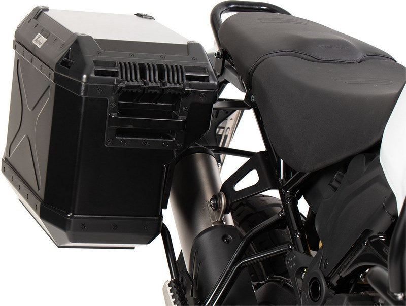 Hepco & Becker サイドキャリアカットアウトブラック インクルード エクスプローラーブラックサイドボックス Ducati DesertX Rally (2024-) | 6517659 00 01-01-40
