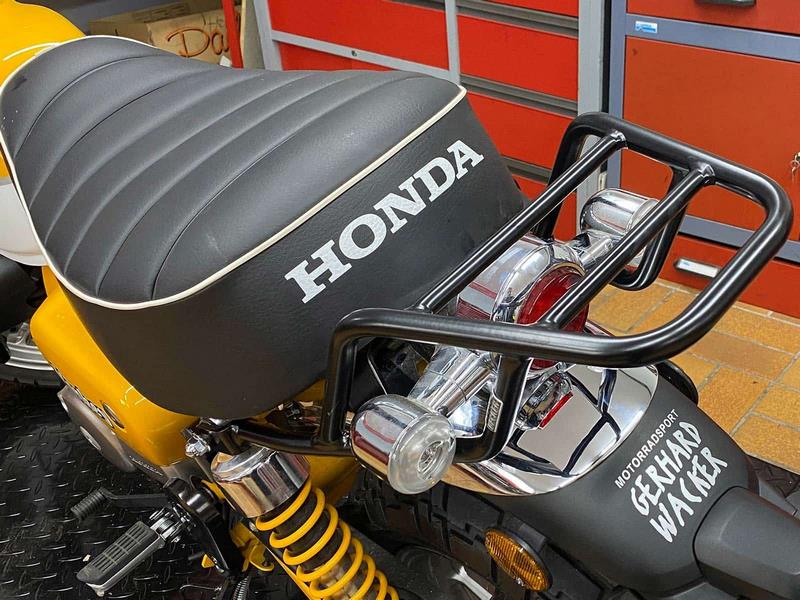 ヘプコ＆ベッカー リアキャリア  ブラック  HONDA Monkey125 | 6549523 01 01