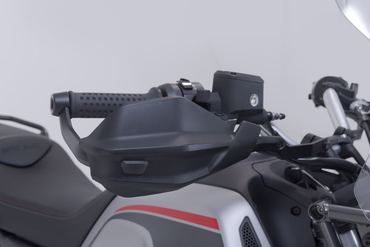 SW-MOTECH / SWモテック Adventure Handprotektoren-Kit Schwarz. Moto Guzzi V85 TT (19-) / Travel (19-). | HDG.00.220.32900/B
