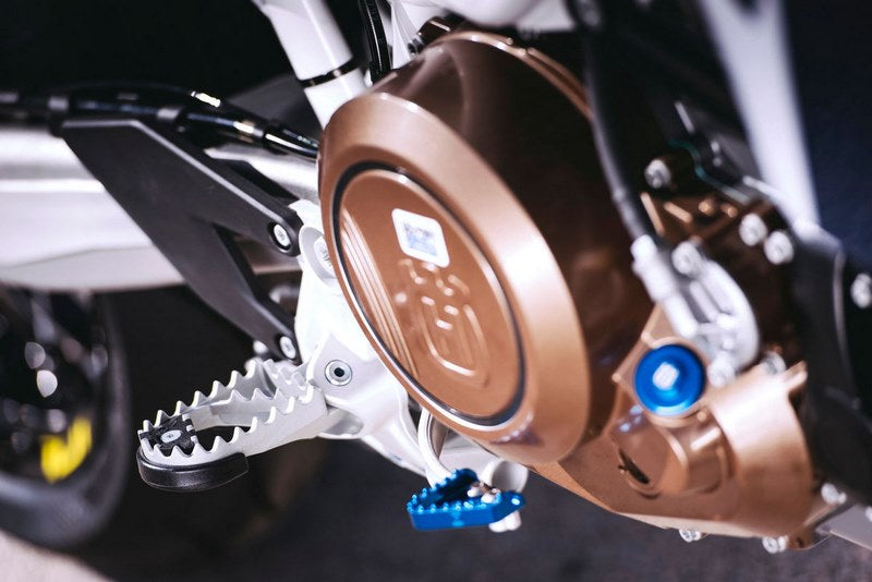 Husqvarna / ハスクバーナ Footpeg slider kit | 54803047000
