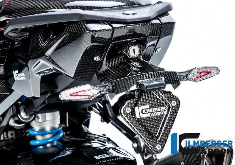 ナンバープレートホルダー