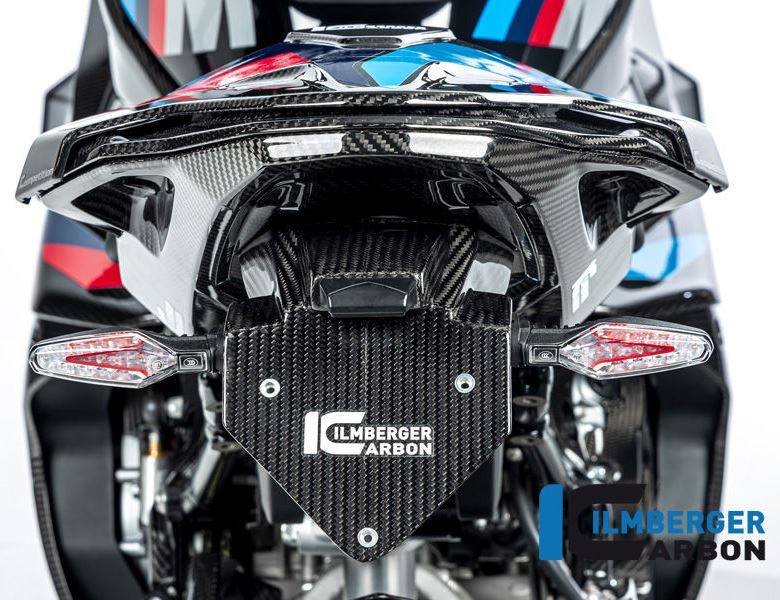 リアアンダートレイ