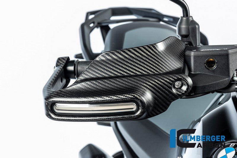 ILMBERGER / イルムバーガーカーボン ブリンカー用ハンドプロテクター ハイ 右 マット BMW R 1300 GS 2023- | CM.HPR.005.R23GS