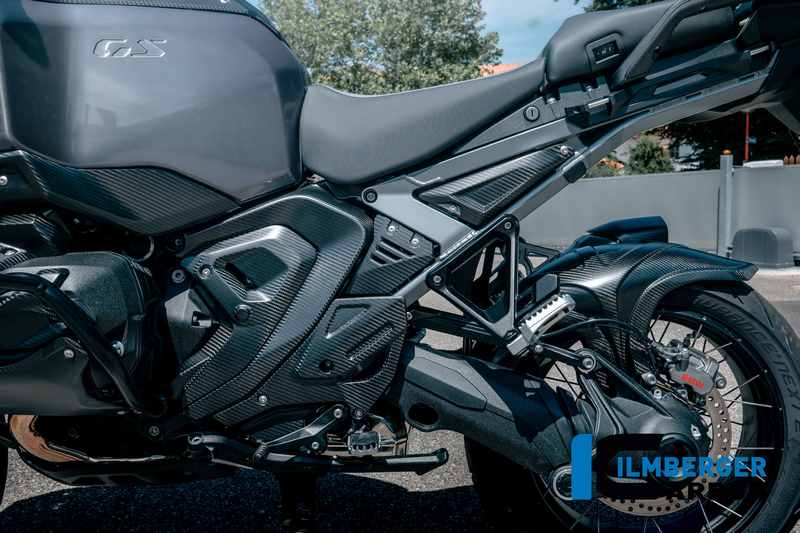 前部三角カバー（左側）カーボンマット製